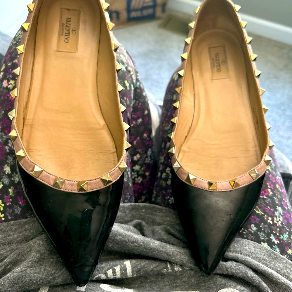 Valentino EU 42 Rockstud Ballerina Flat Pointed Toe Patent Leather Black
